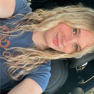 Meet your Posher, Lanie